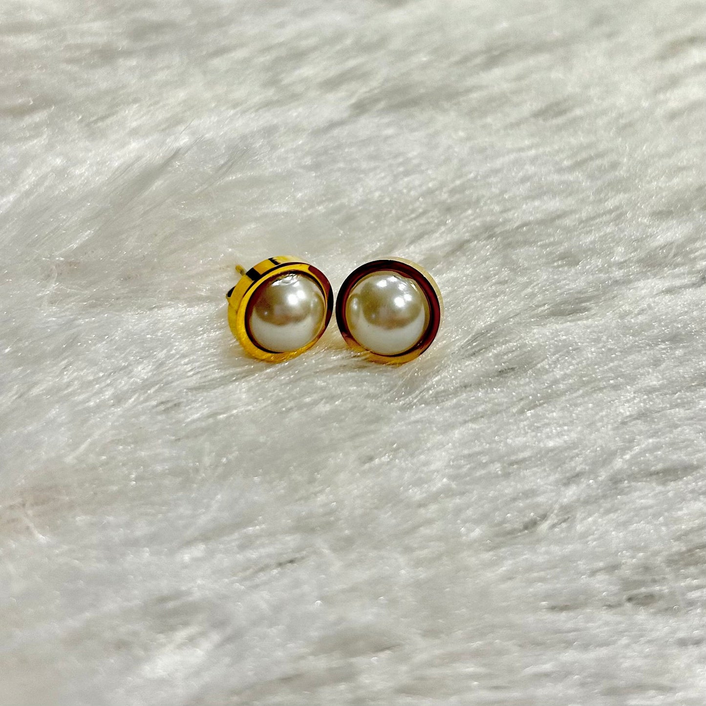 Pearl Studs