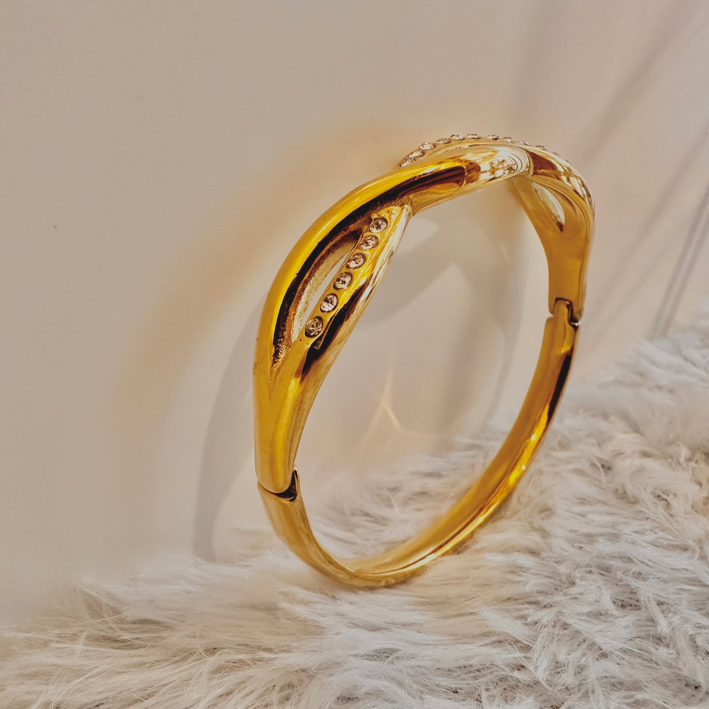 Zirconia-Studded Wave Bracelet