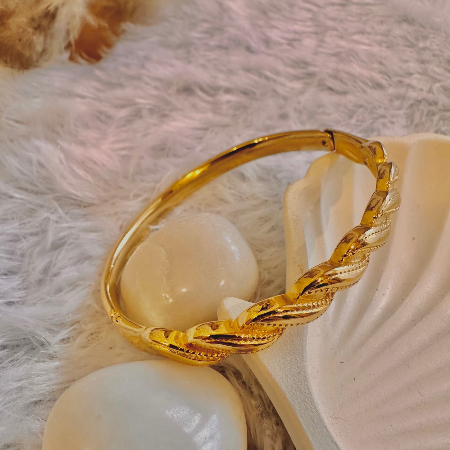 Half Knot Bracelet