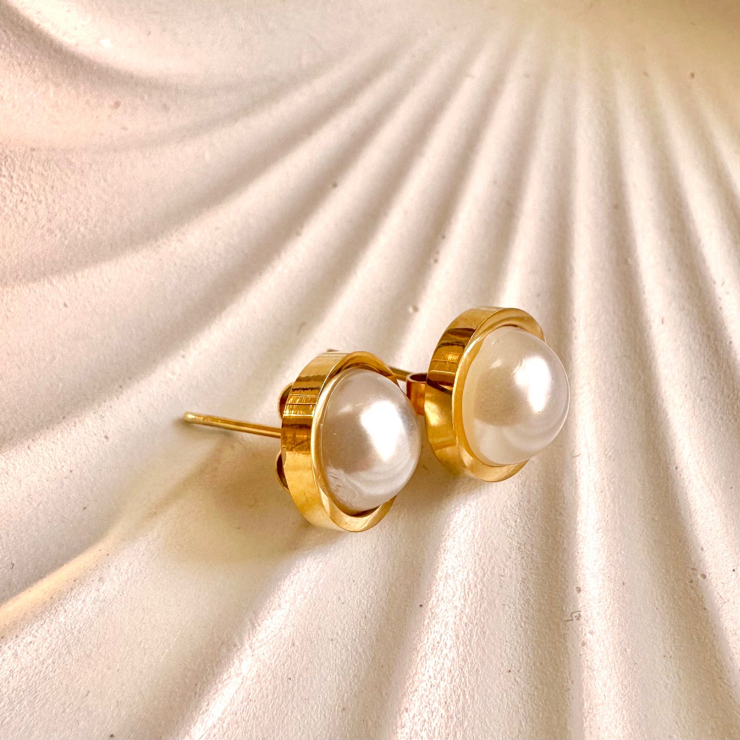 Pearl Studs
