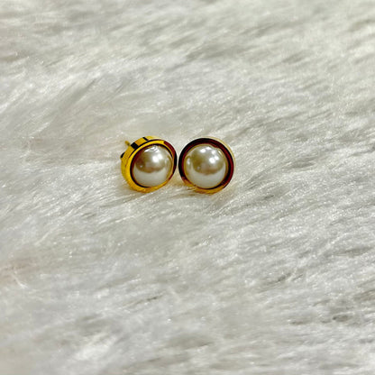 Pearl Studs