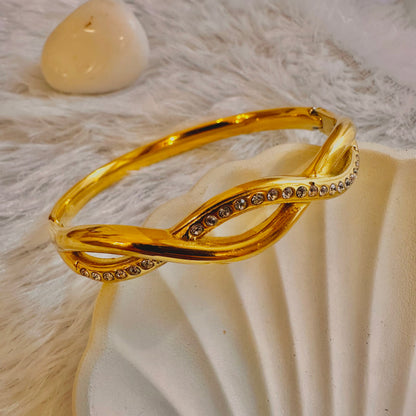 Zirconia-Studded Wave Bracelet
