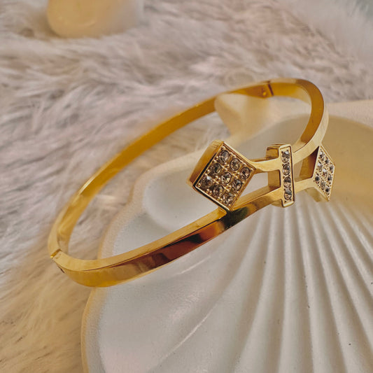 Canary Bracelet