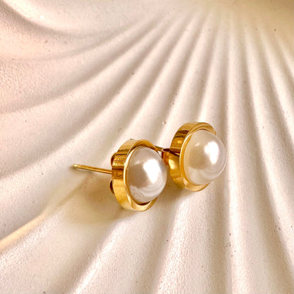 Pearl Studs